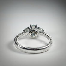 Carica l'immagine nel visualizzatore di Gallery, Anello modello Monica