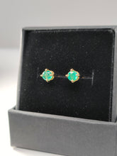 Carica l'immagine nel visualizzatore di Gallery, Orecchini lobo smeraldo