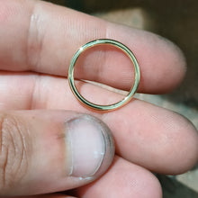 Carica l'immagine nel visualizzatore di Gallery, Fedina filo tondo