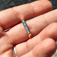 Carica l'immagine nel visualizzatore di Gallery, Anello linea diamanti